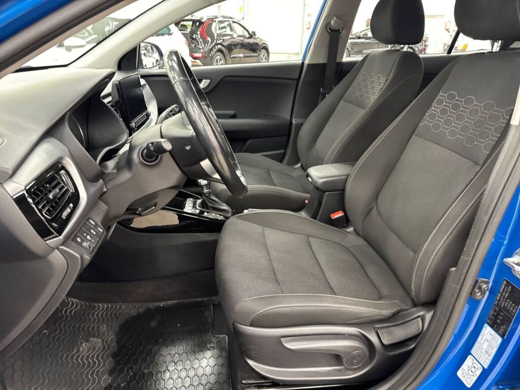 Kia Rio 2021 Sininen