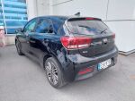 Kia Rio 2021 Musta