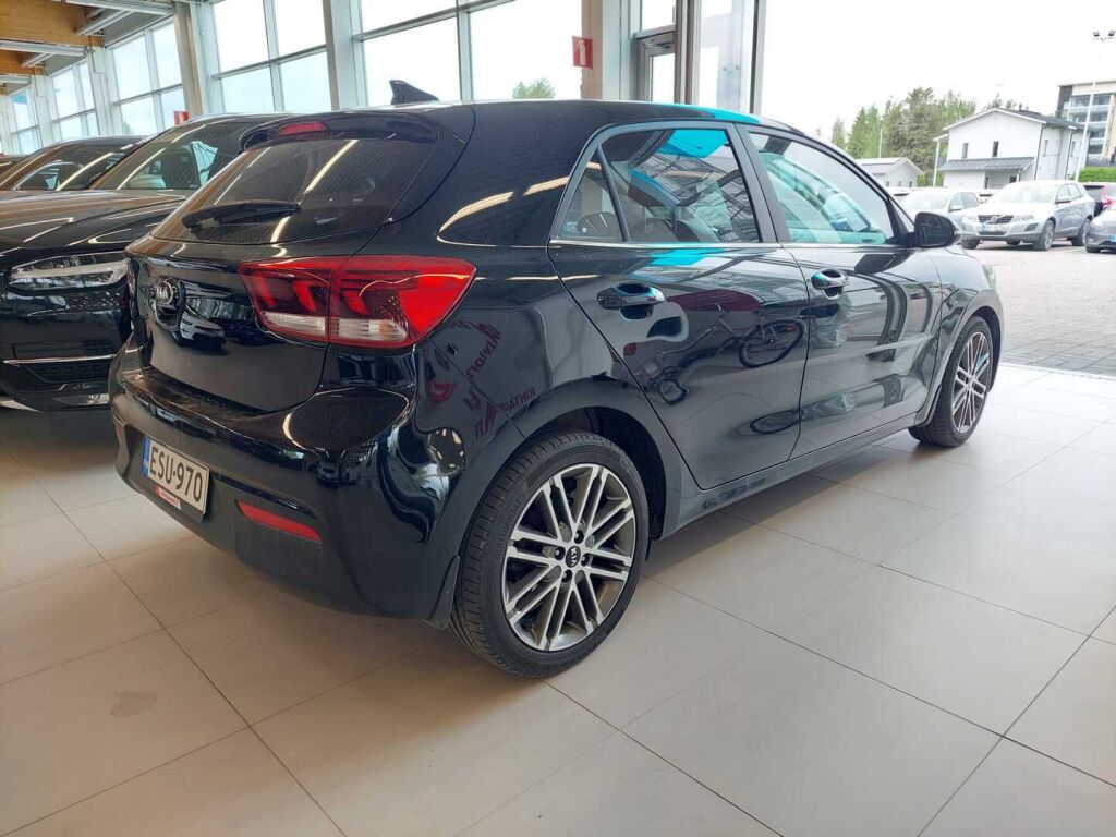 Kia Rio 2021 Musta