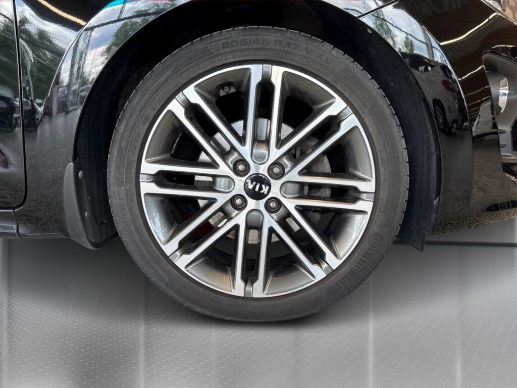 Kia Rio 2021 Musta