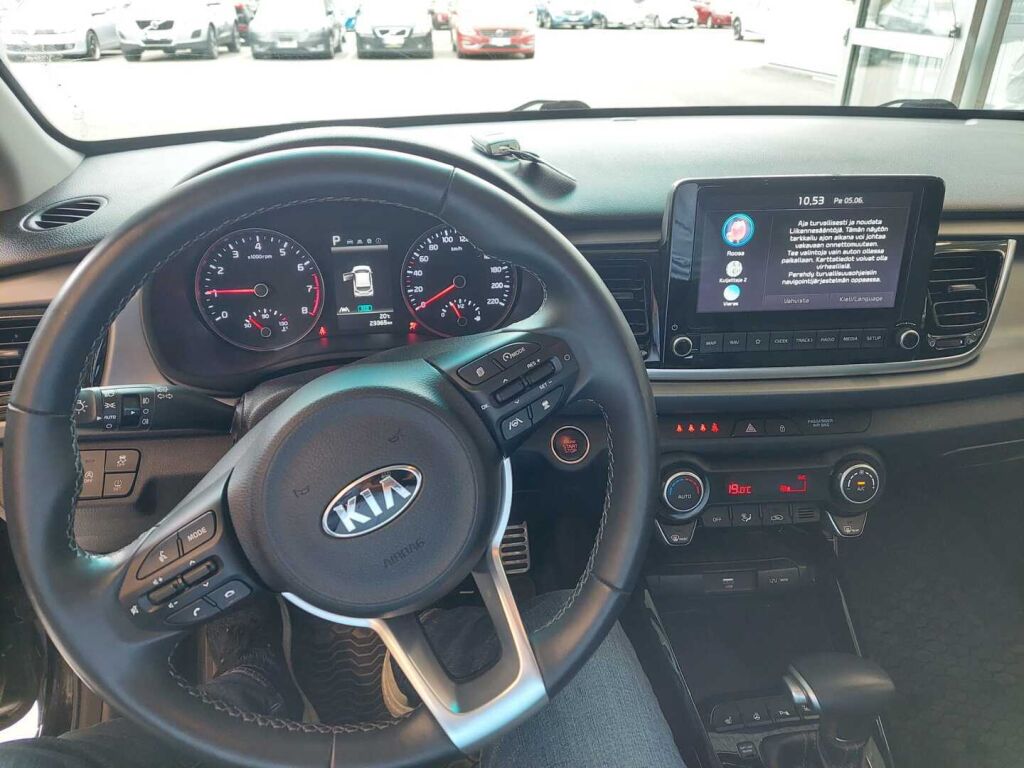 Kia Rio 2021 Musta