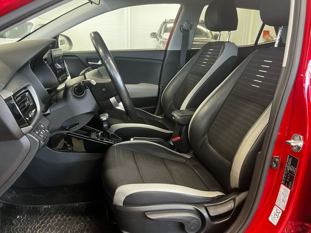 Kia Stonic 2021 Punainen