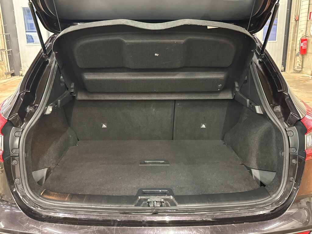 Nissan Qashqai 2021 Violetti