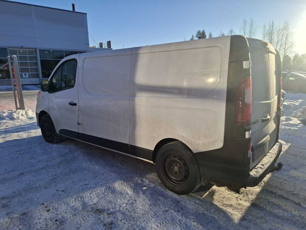 Renault Trafic 2021 Valkoinen