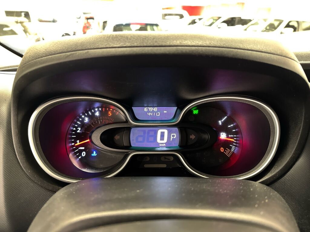 Renault Trafic 2021 Valkoinen