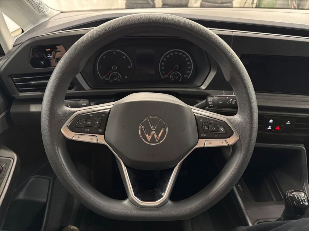 Volkswagen Caddy 2021 Musta