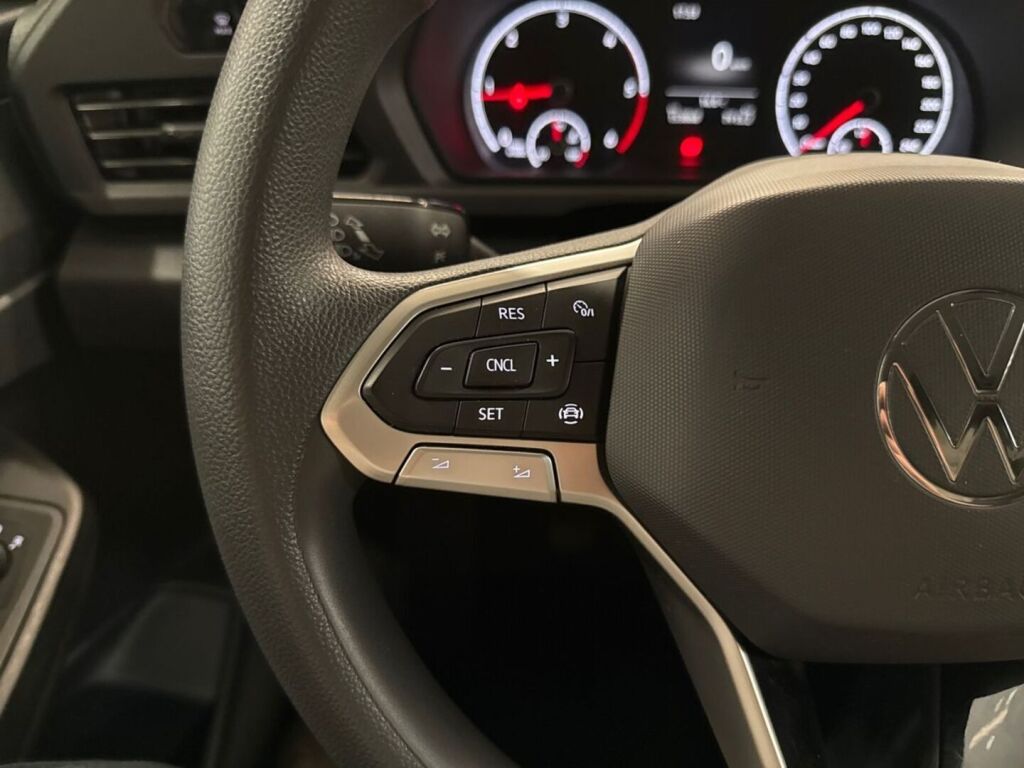 Volkswagen Caddy 2021 Musta