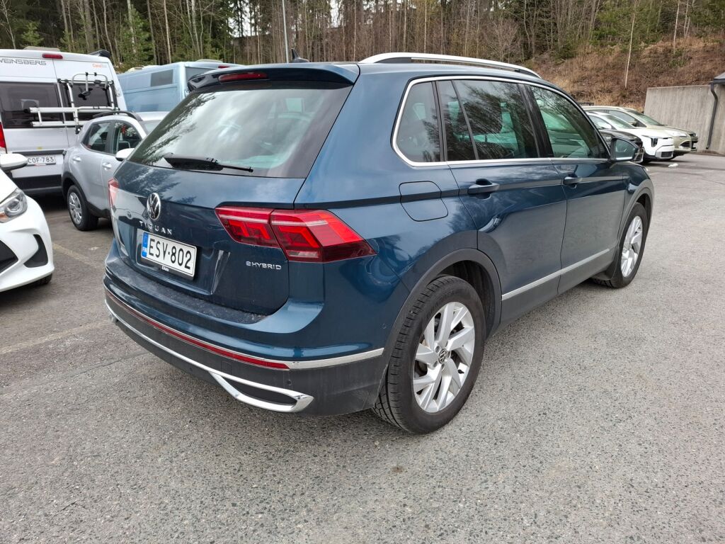 Volkswagen Tiguan 2021 Sininen