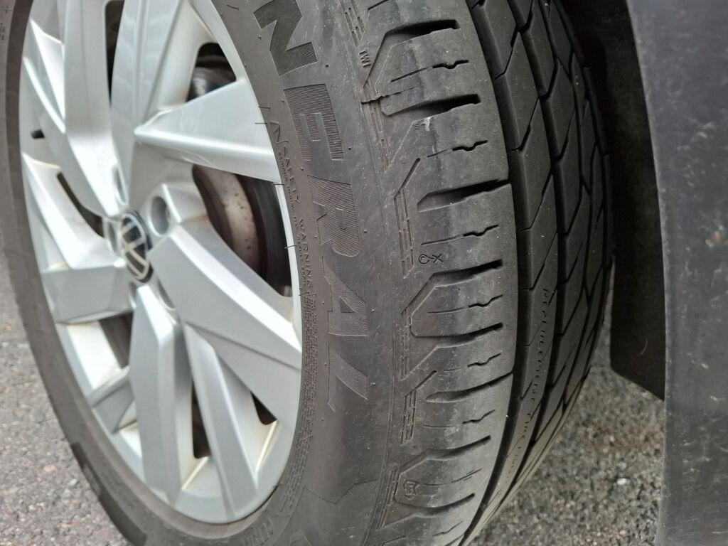 Volkswagen Tiguan 2021 Sininen