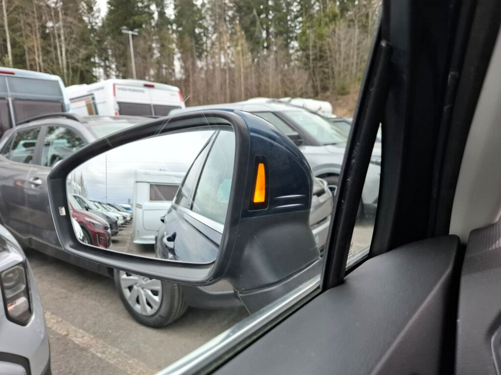 Volkswagen Tiguan 2021 Sininen