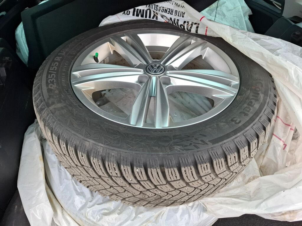 Volkswagen Tiguan 2021 Sininen