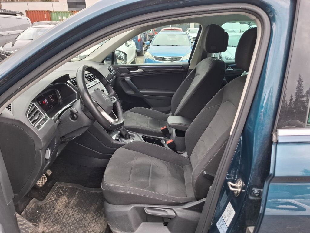 Volkswagen Tiguan 2021 Sininen