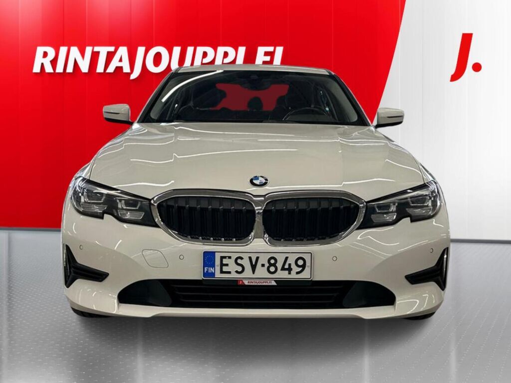 BMW 330 2021 Valkoinen