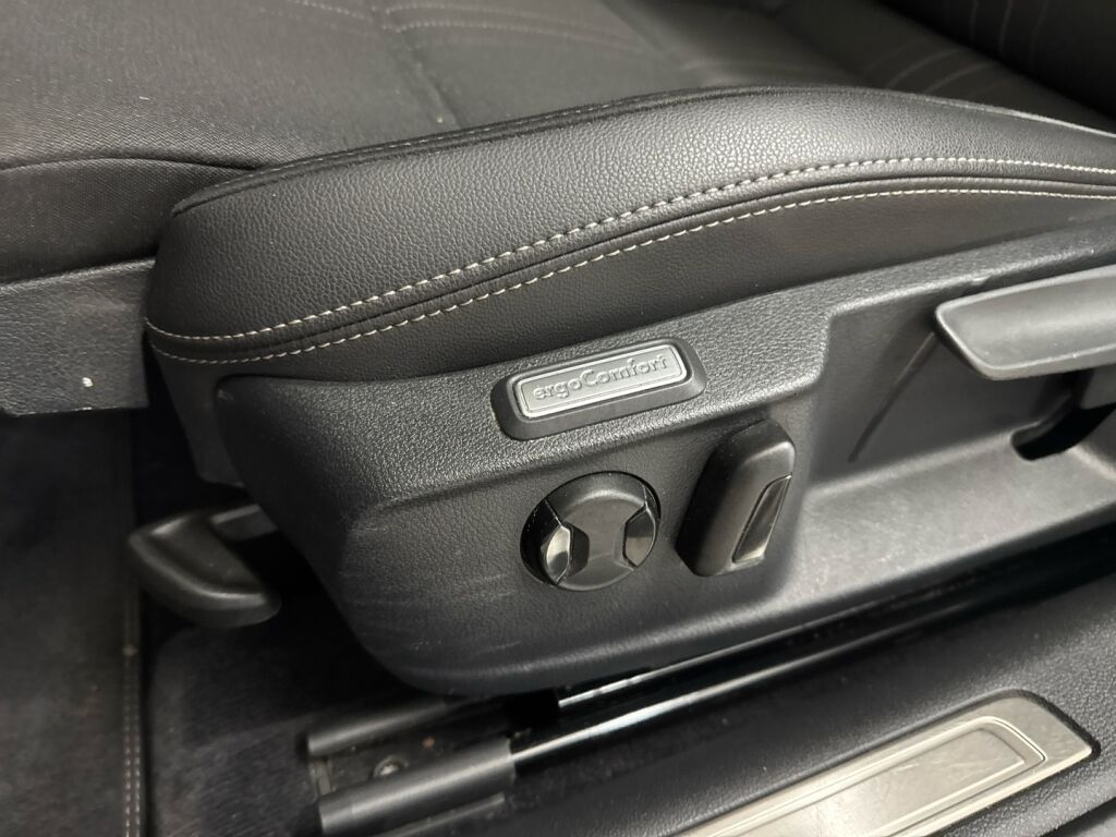 Volkswagen Passat 2019 Hopea