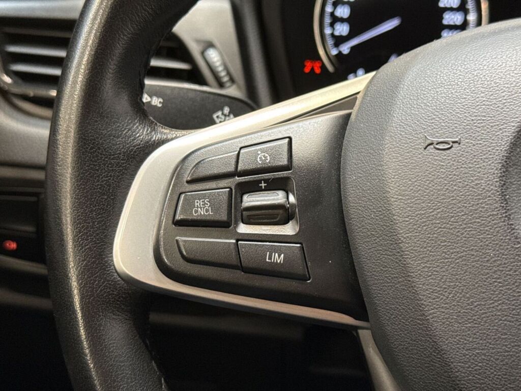BMW 218 2021 Hopea