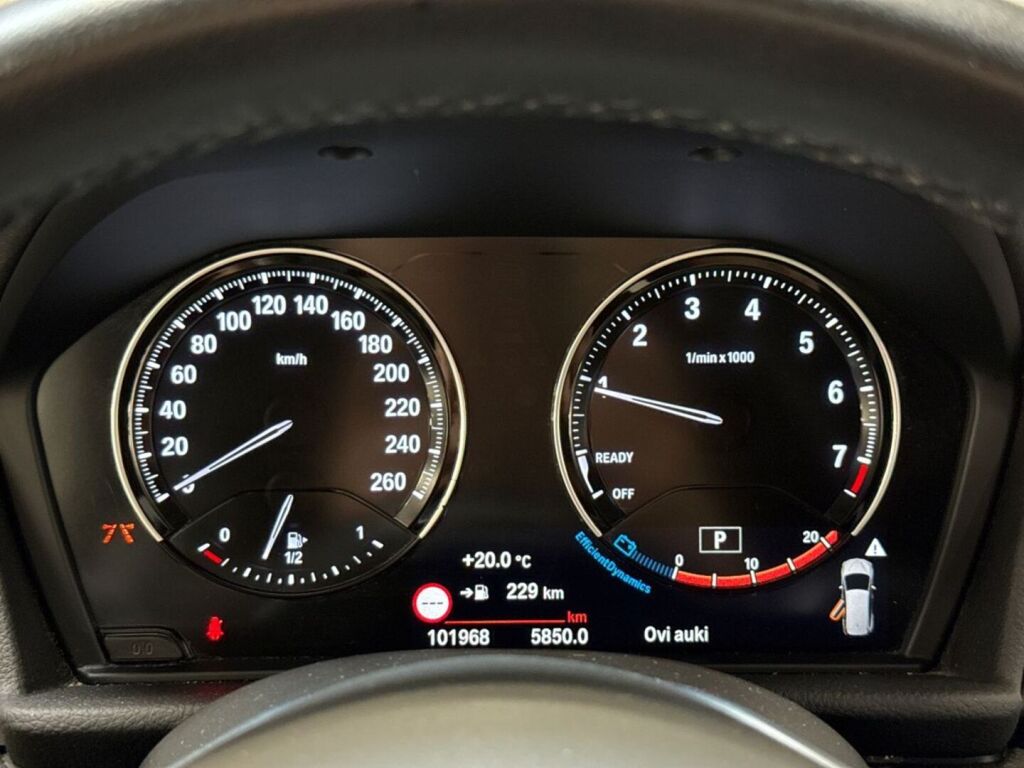 BMW 218 2021 Hopea