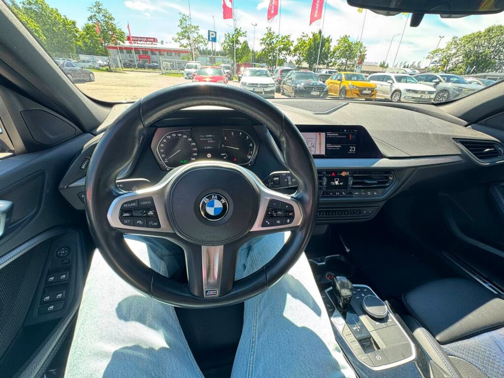 BMW 118 2021 Valkoinen