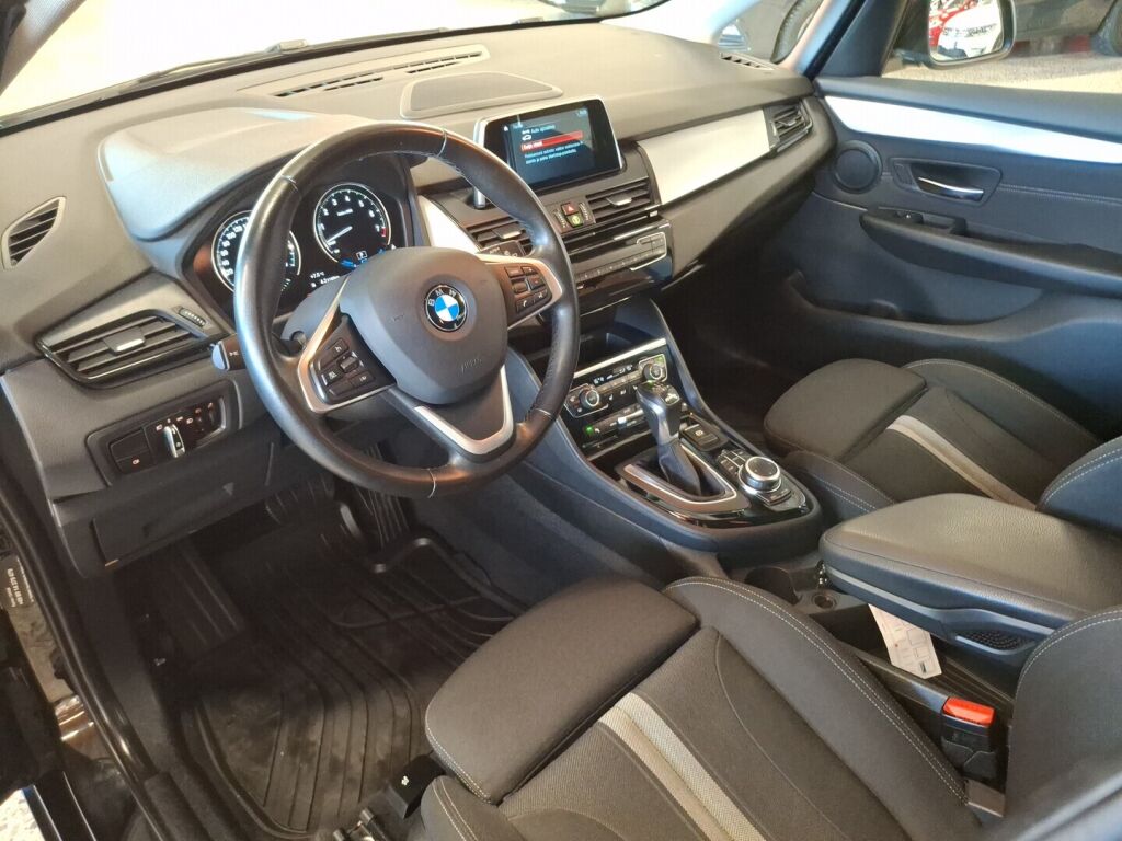 BMW 225 2018 Musta