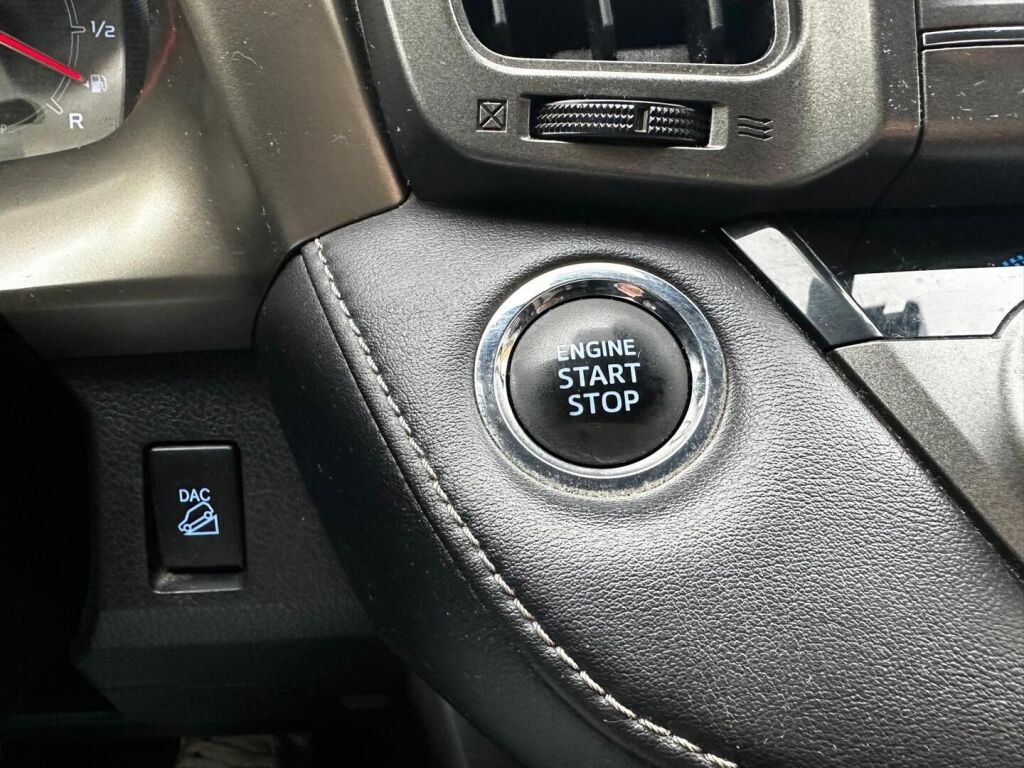 Toyota RAV4 2013 Musta