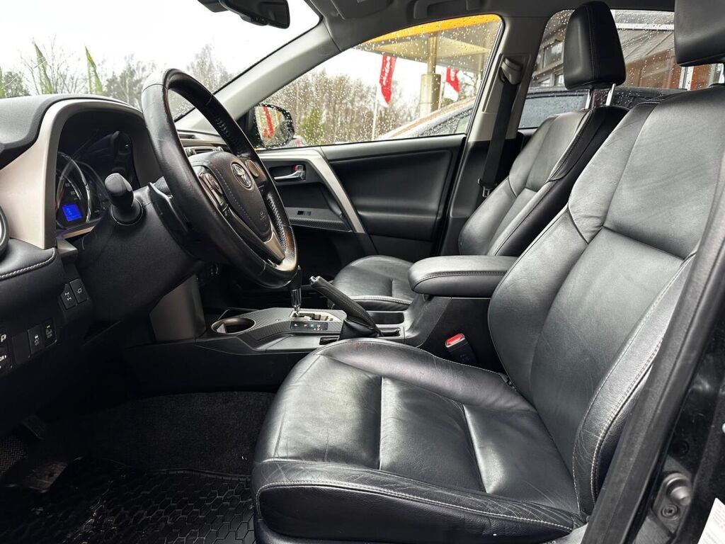 Toyota RAV4 2013 Musta