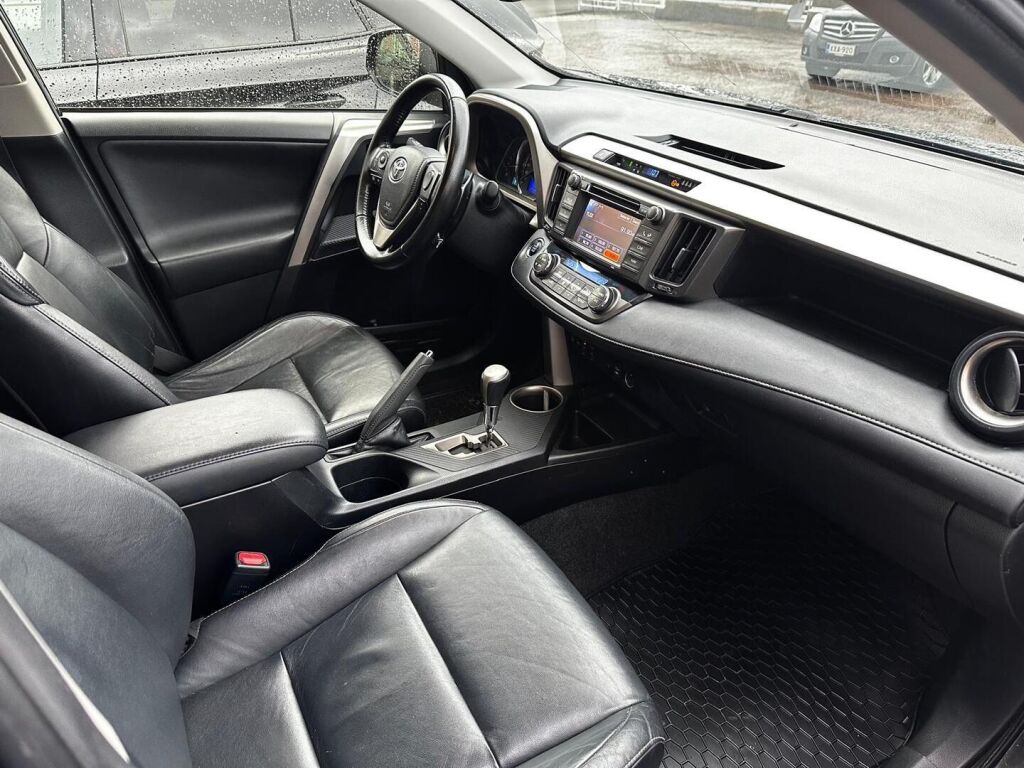 Toyota RAV4 2013 Musta