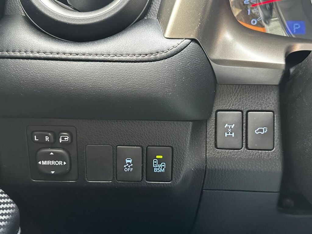 Toyota RAV4 2013 Musta