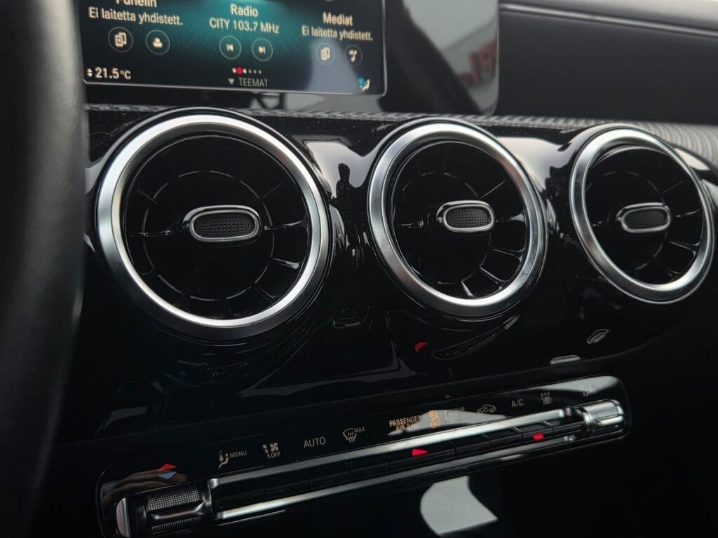 Mercedes-Benz A 2021 Musta