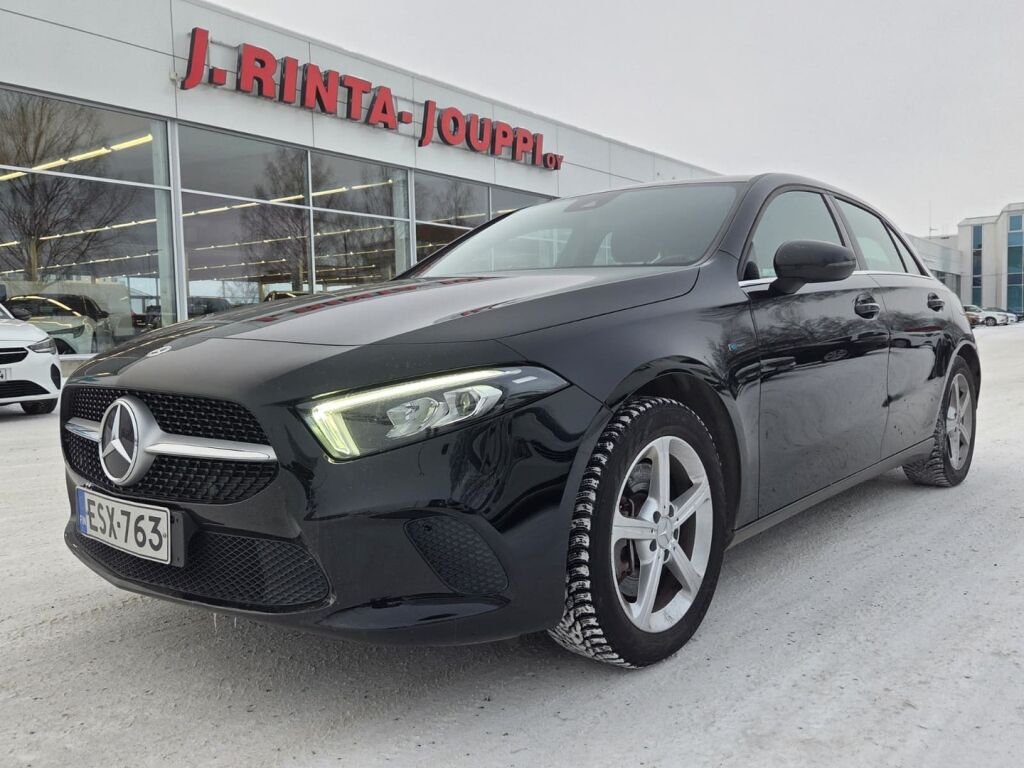 Mercedes-Benz A 2021 Musta