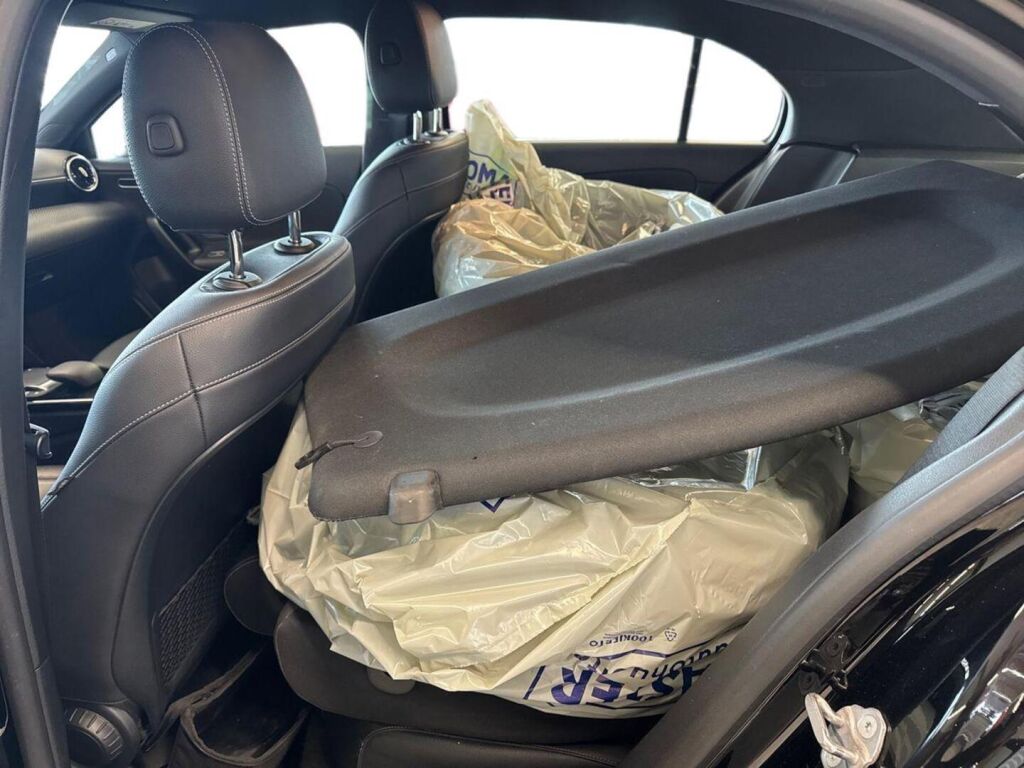 Mercedes-Benz A 2021 Musta