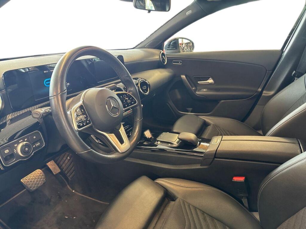 Mercedes-Benz A 2021 Musta