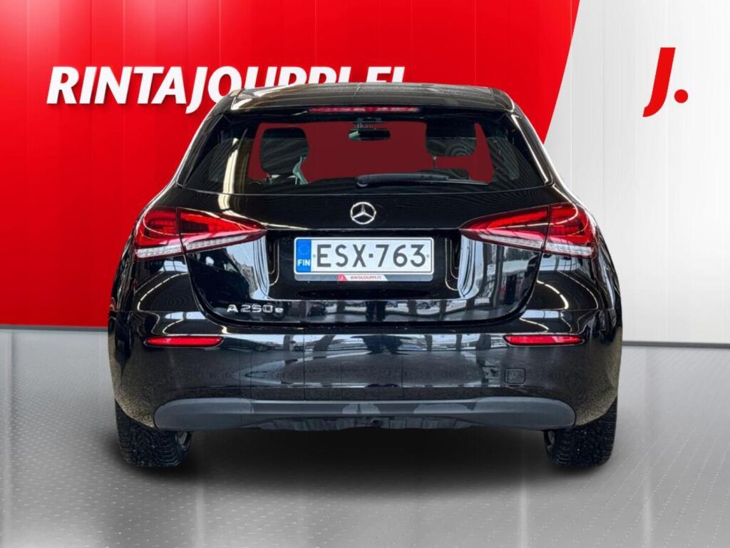 Mercedes-Benz A 2021 Musta