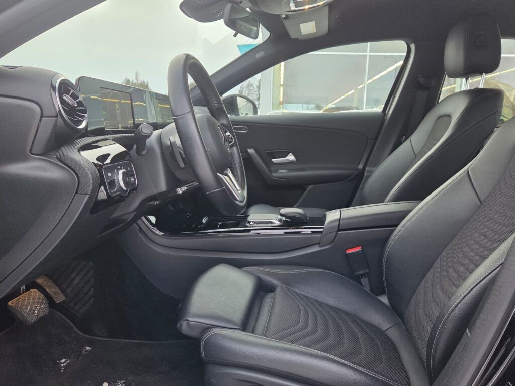 Mercedes-Benz A 2021 Musta