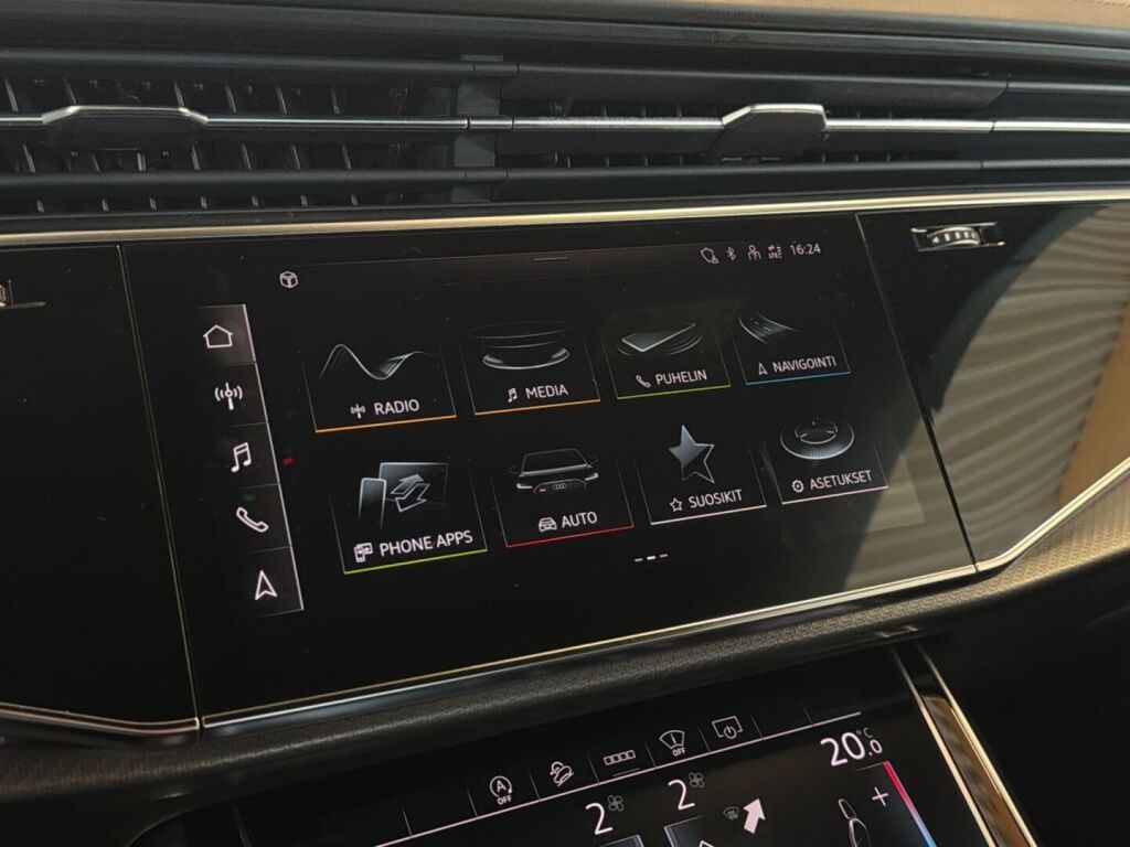 Audi RS Q8 2021 Musta