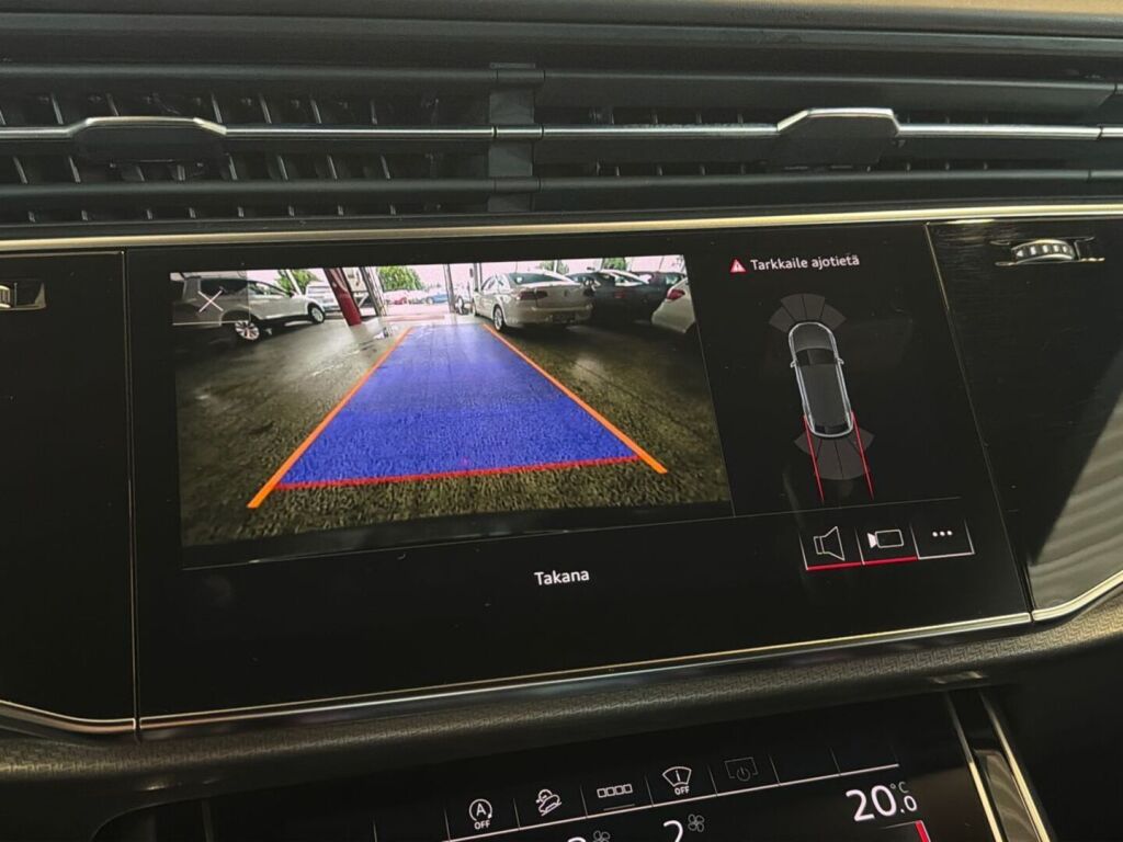 Audi RS Q8 2021 Musta