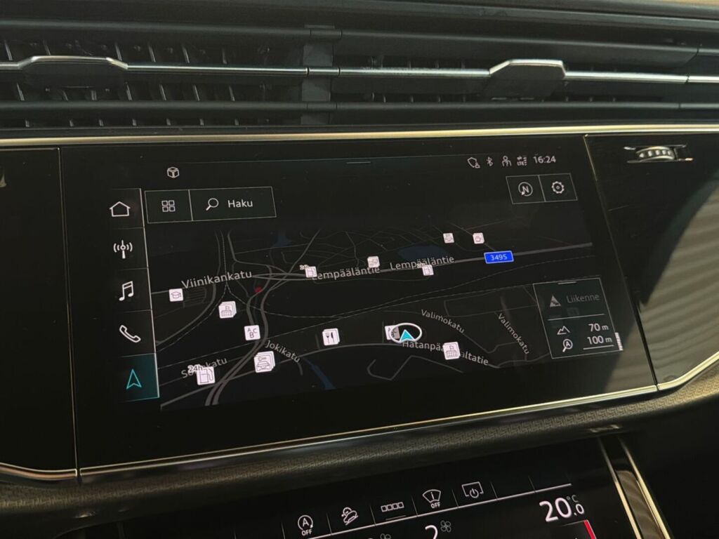 Audi RS Q8 2021 Musta