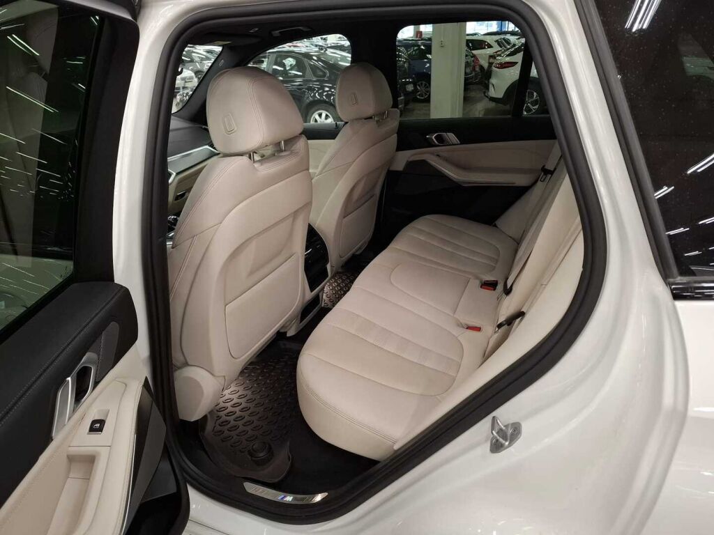 BMW X5 2021 Valkoinen