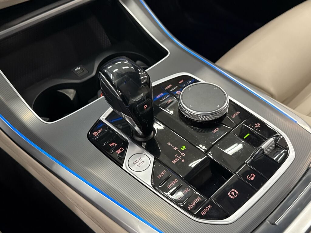 BMW X5 2021 Valkoinen