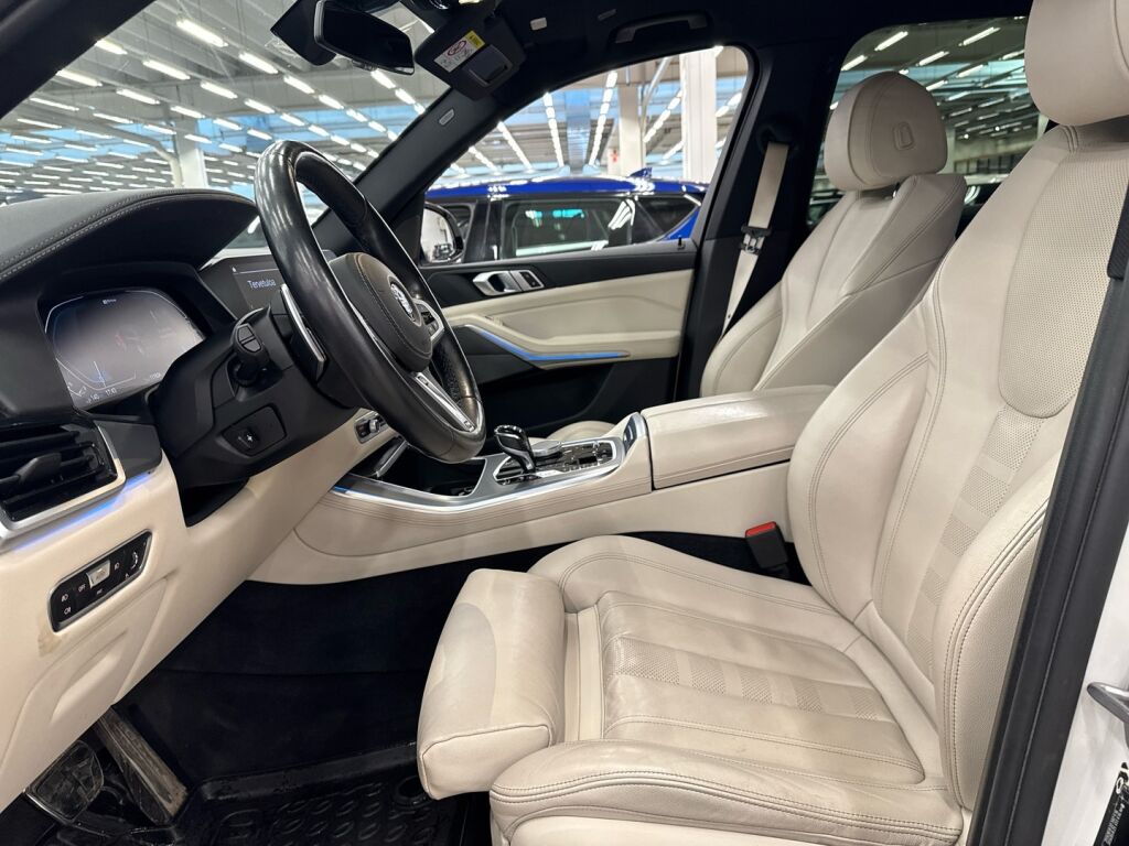 BMW X5 2021 Valkoinen