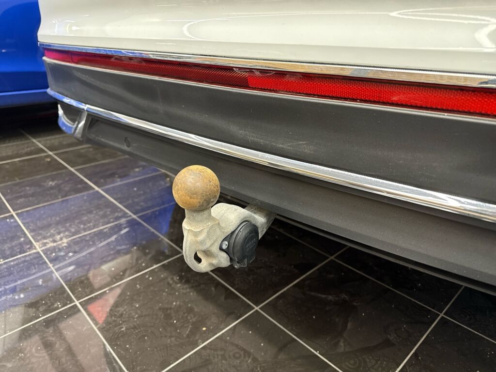 Volkswagen Tiguan 2021 Valkoinen