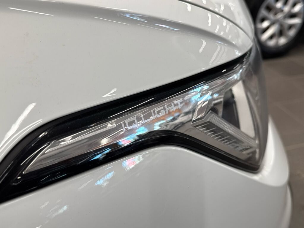 Volkswagen Tiguan 2021 Valkoinen