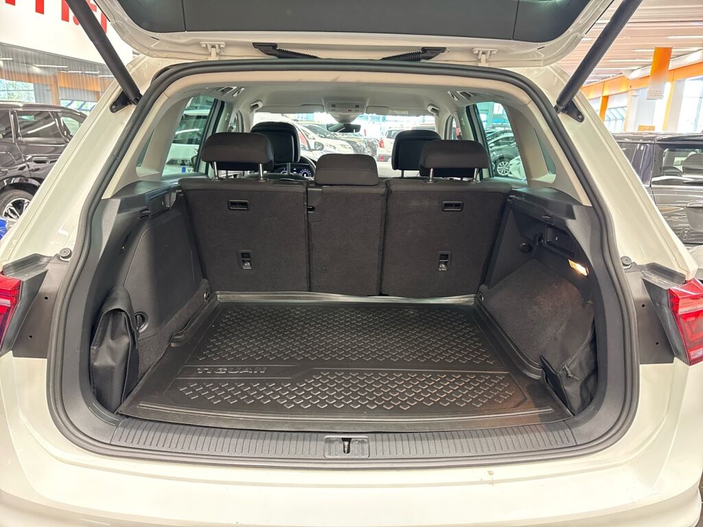 Volkswagen Tiguan 2021 Valkoinen