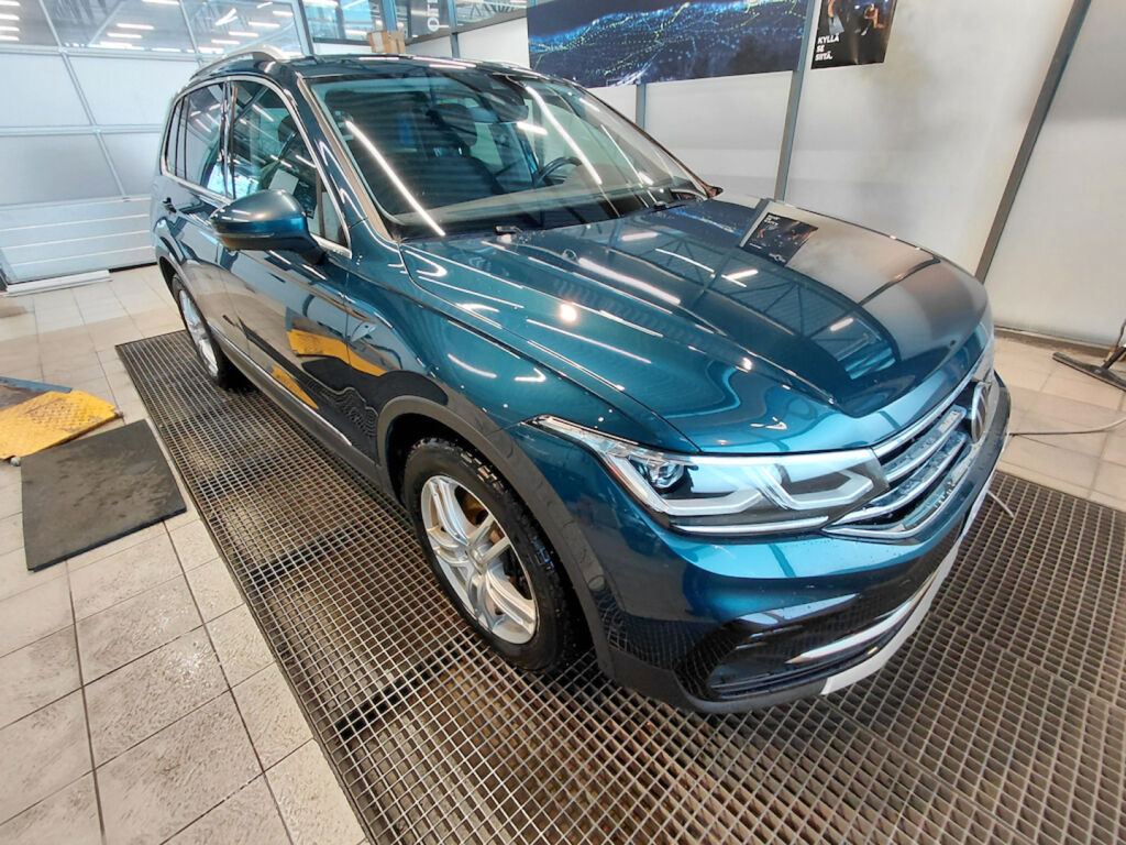Volkswagen Tiguan 2021 Sininen