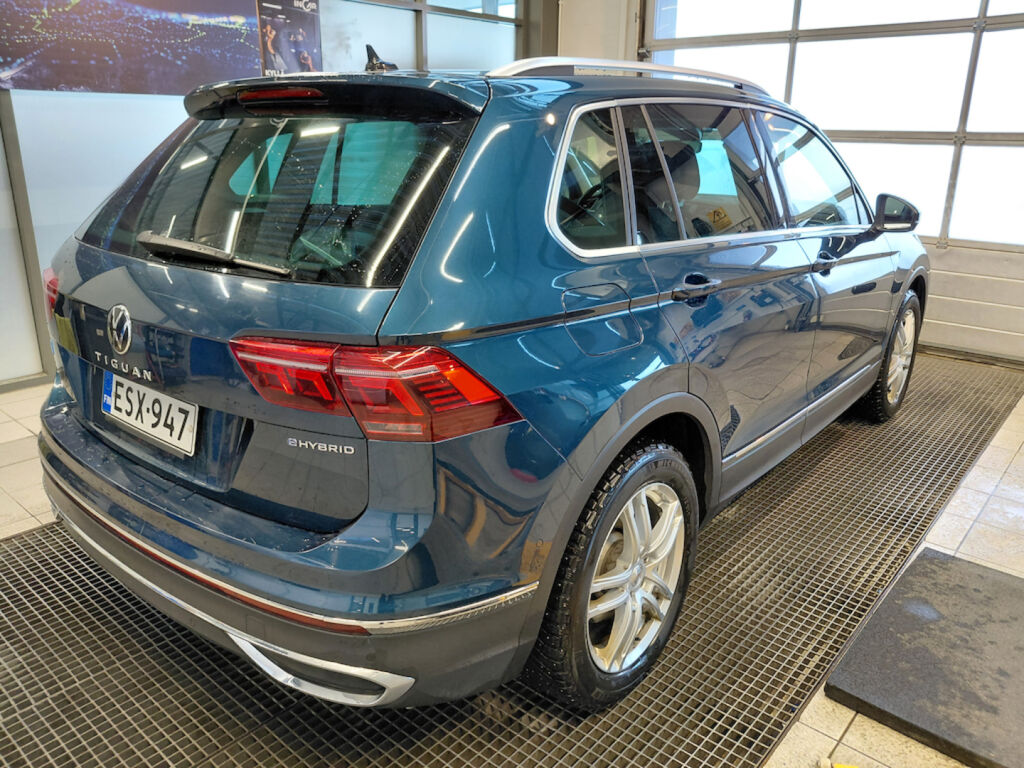 Volkswagen Tiguan 2021 Sininen