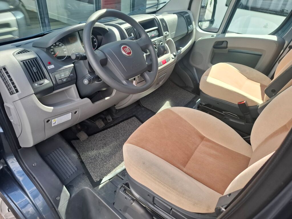 Bürstner Nexxo T 660 2011 Valkoinen