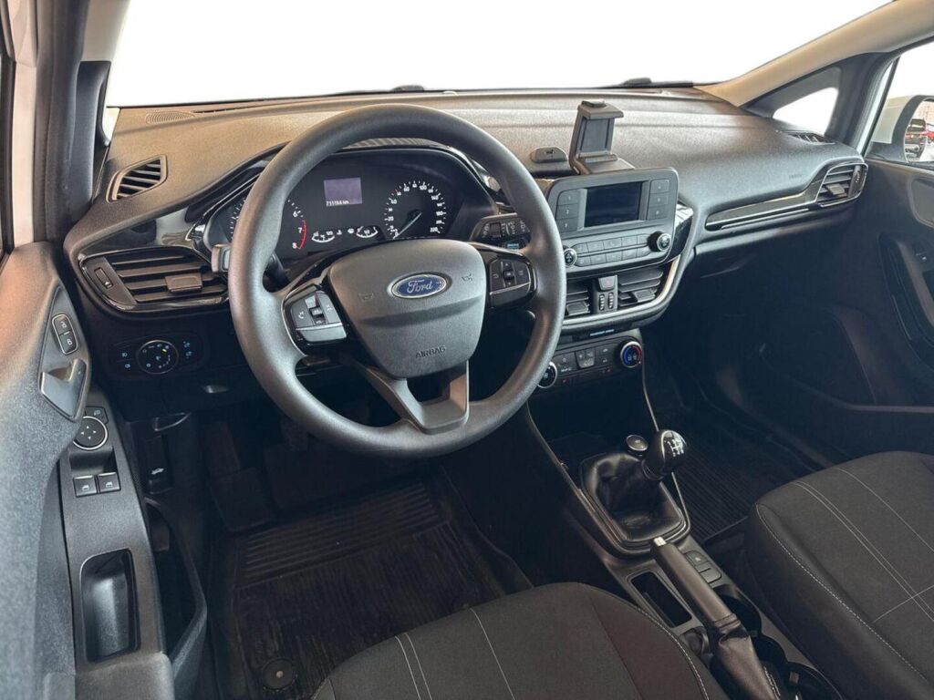 Ford Fiesta Van 2019 Valkoinen