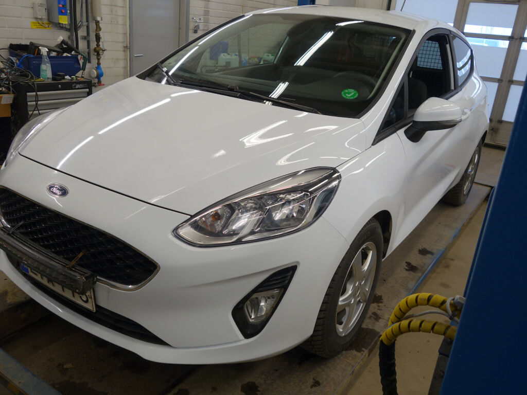 Ford Fiesta Van 2019 Valkoinen