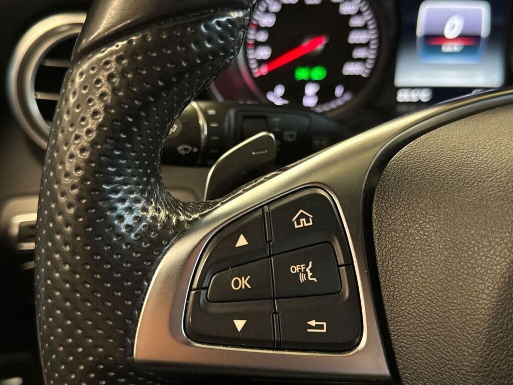 Mercedes-Benz C 2017 Harmaa