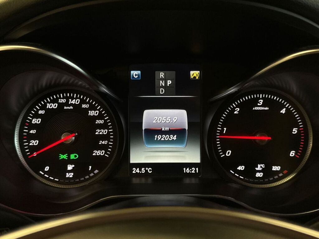 Mercedes-Benz C 2017 Harmaa