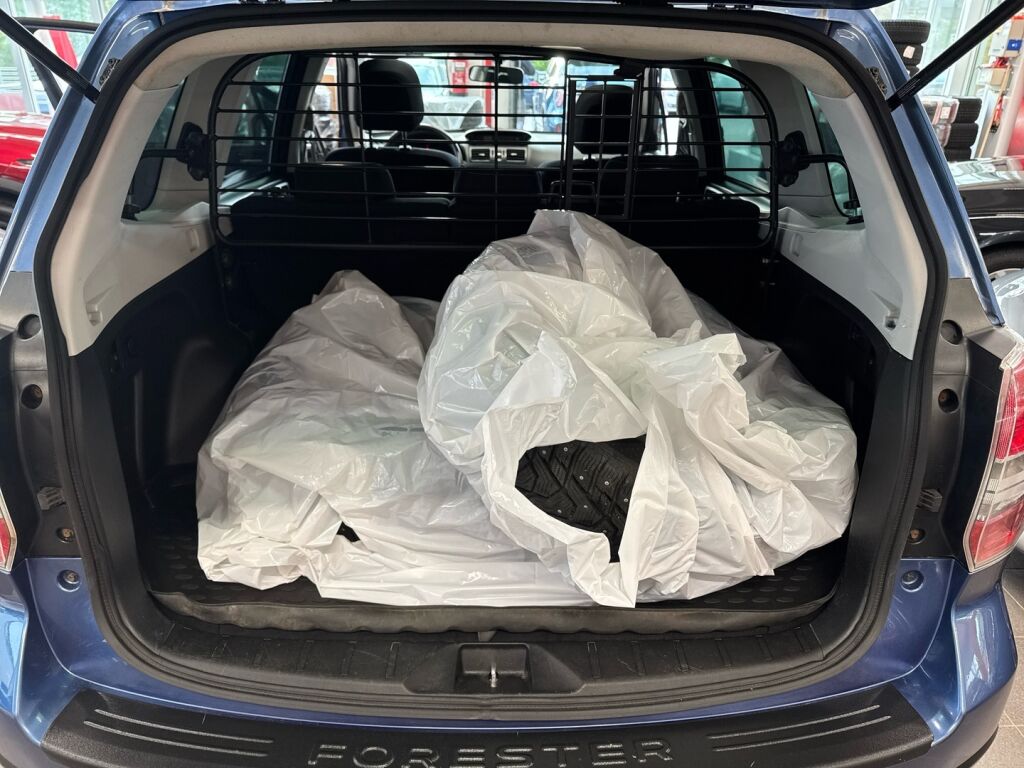 Subaru Forester 2014 Sininen