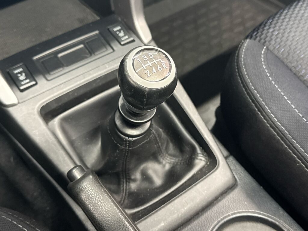 Subaru Forester 2014 Sininen